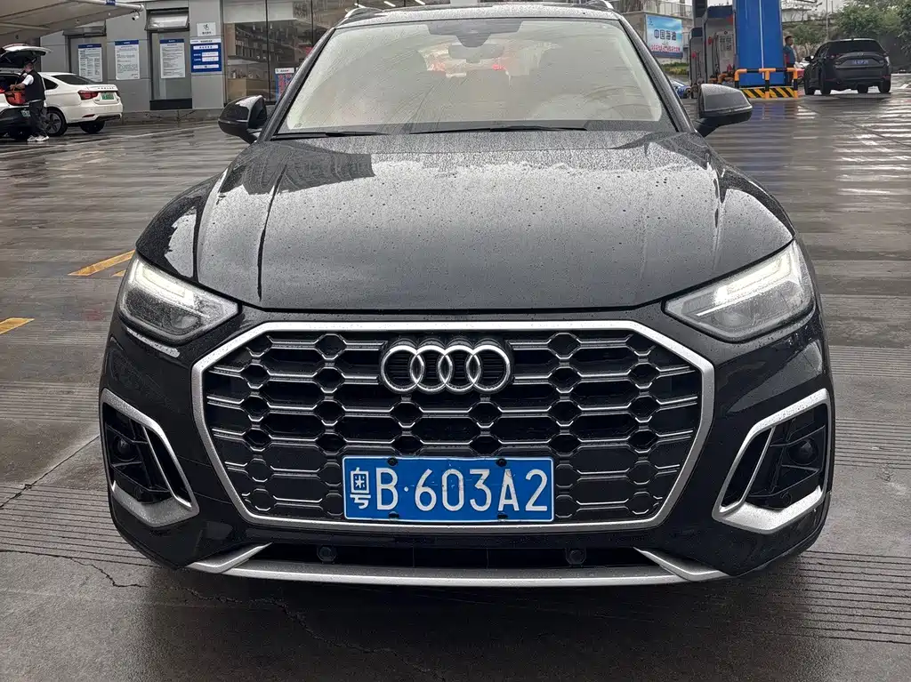 Audi Q5L — миниатюра 2