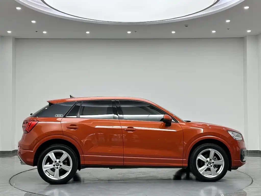 Audi Q2L — миниатюра 4