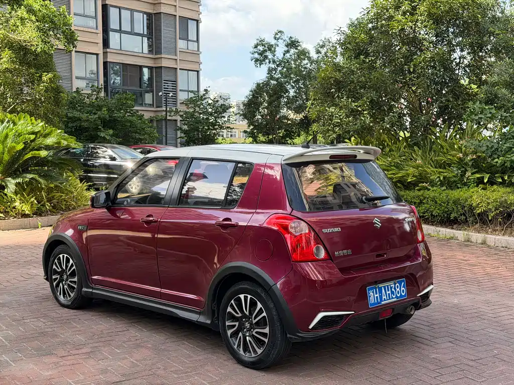 Suzuki Swift — миниатюра 6