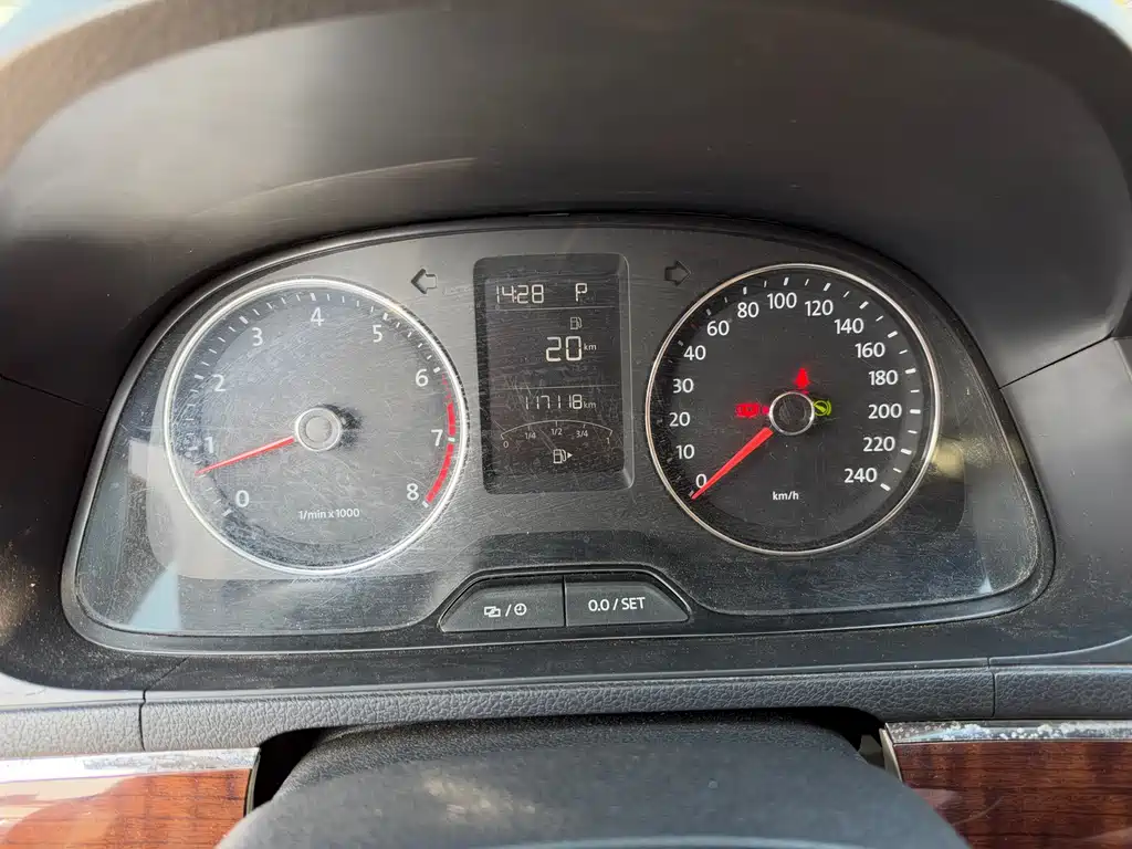 Volkswagen Lavida — миниатюра 6