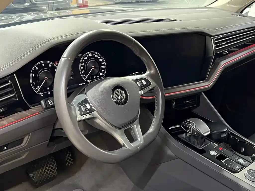 Volkswagen Touareg — миниатюра 4