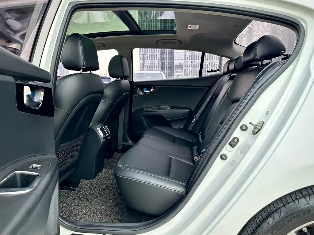 Kia K4 1.8L Auto LUX, фото 10