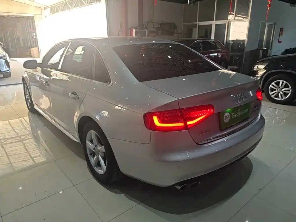 Audi A4L — миниатюра 5