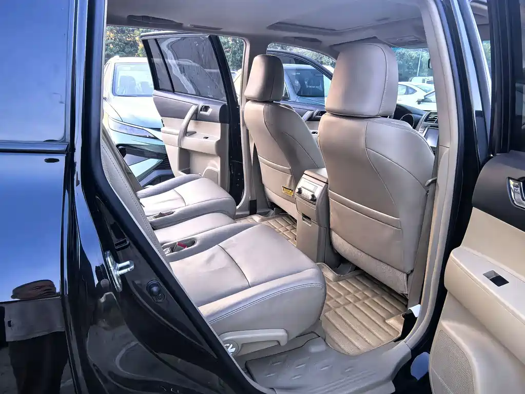 Toyota Highlander — миниатюра 12
