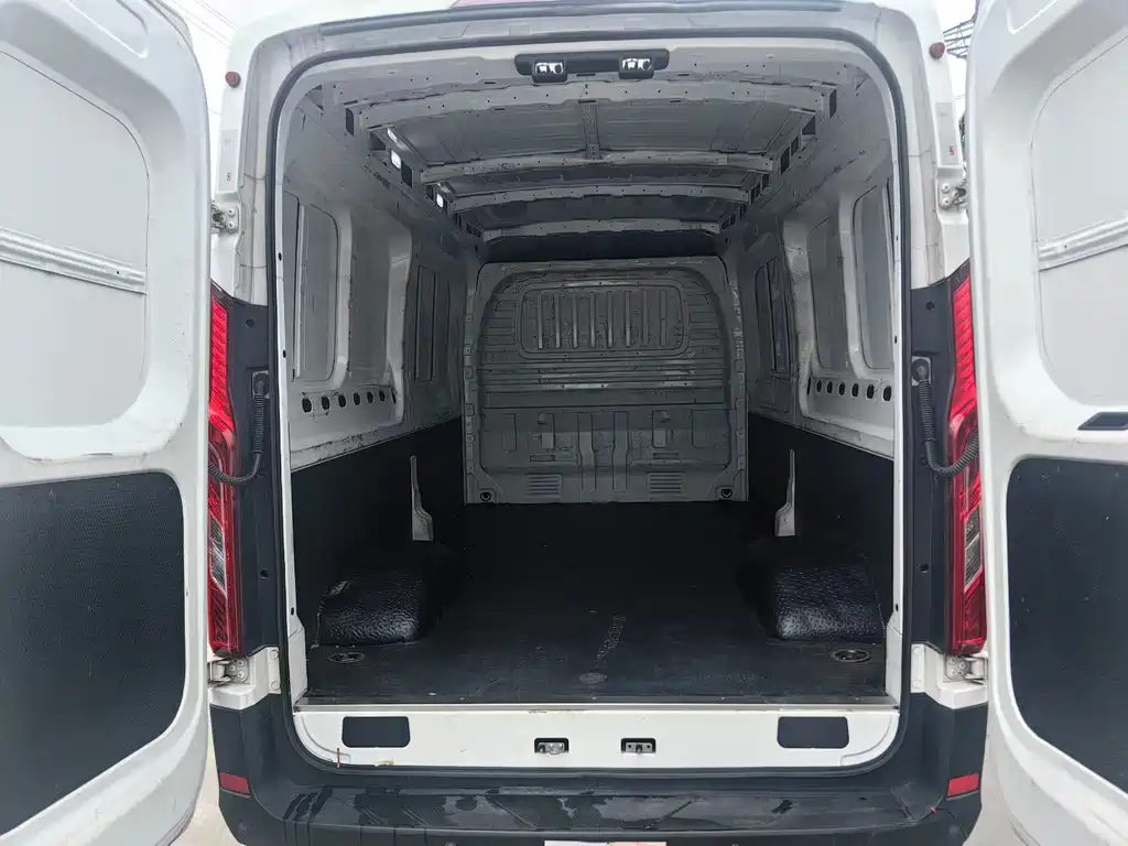 SAIC MAXUS XINTU V90