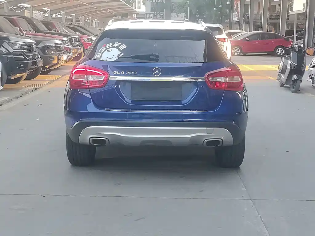 Mercedes-Benz GLA — миниатюра 8