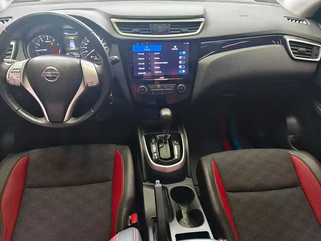 Nissan Qashqai — миниатюра 8