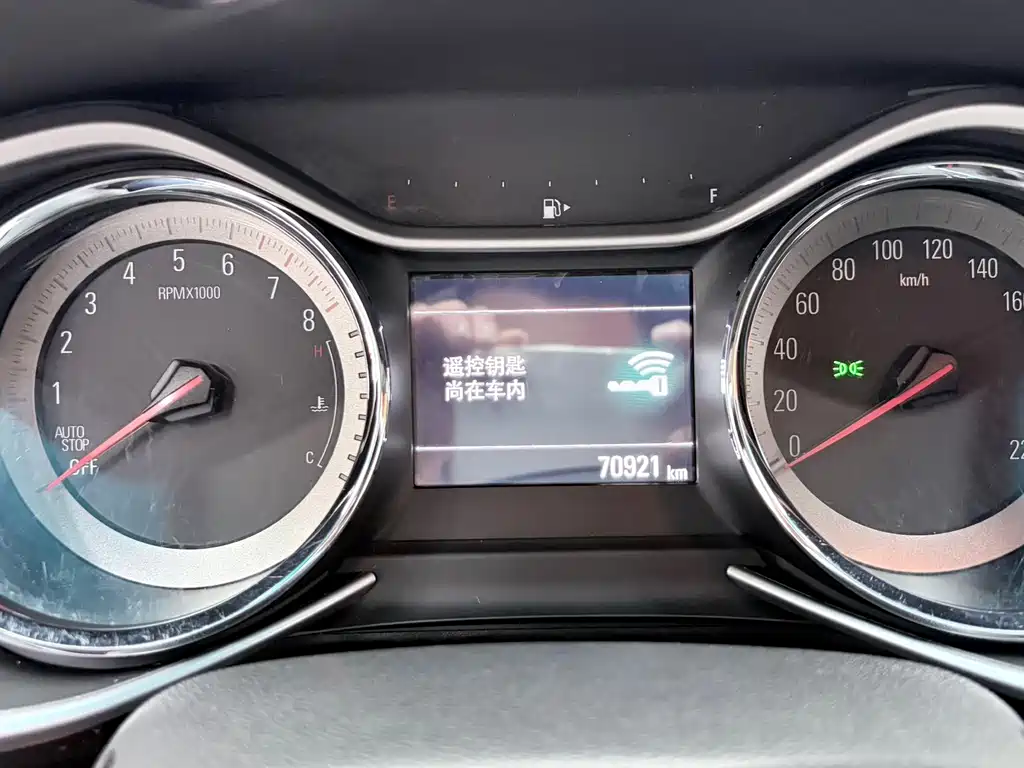 Chevrolet Volando — миниатюра 11