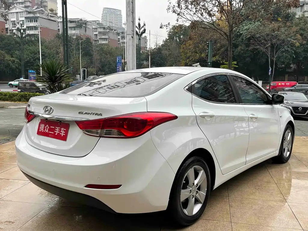 Hyundai Elantra Langdong — миниатюра 15