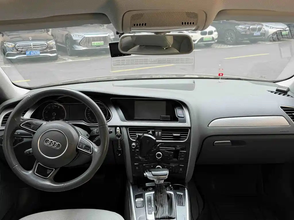 Audi A4L — миниатюра 11