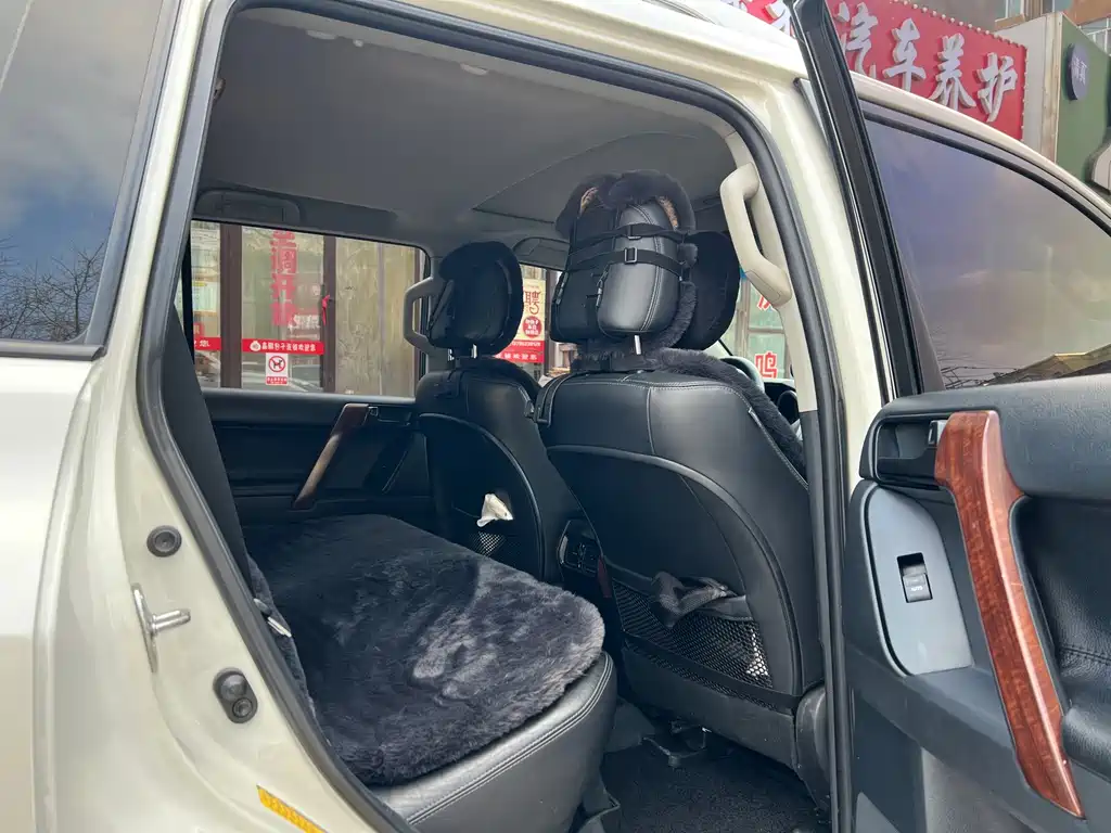 Toyota Prado — миниатюра 9