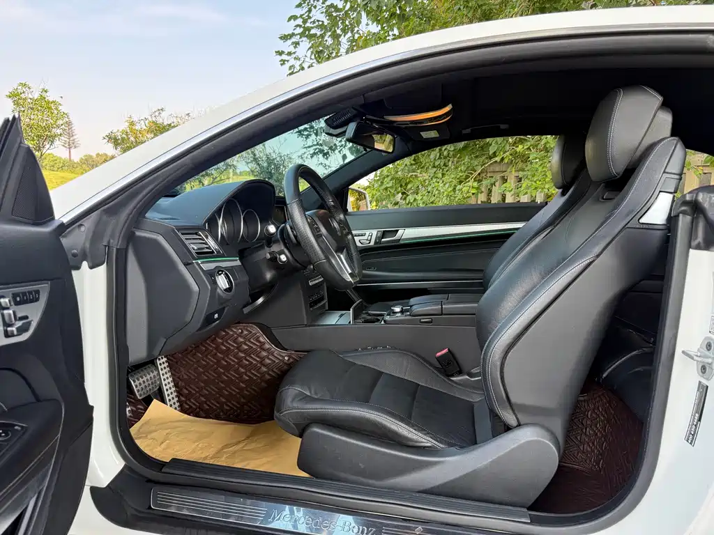 Mercedes-Benz E-Class (Import) — миниатюра 7