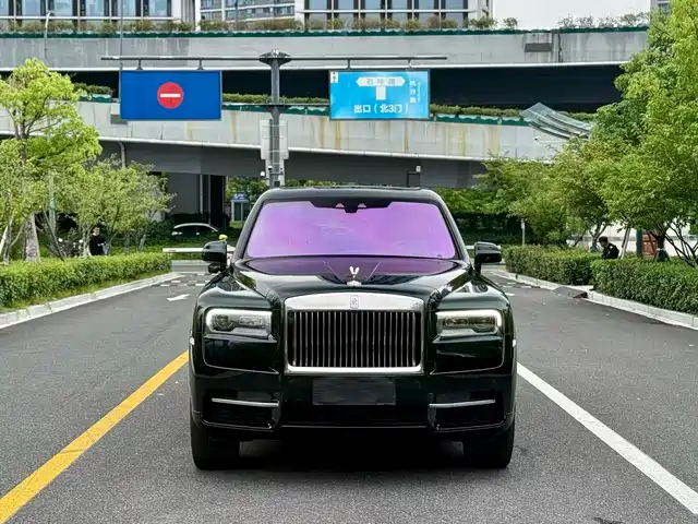ROLLS-ROYCE CULLINAN 2023