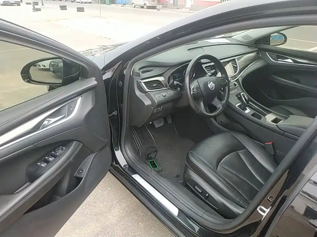 Buick LaCrosse — миниатюра 16