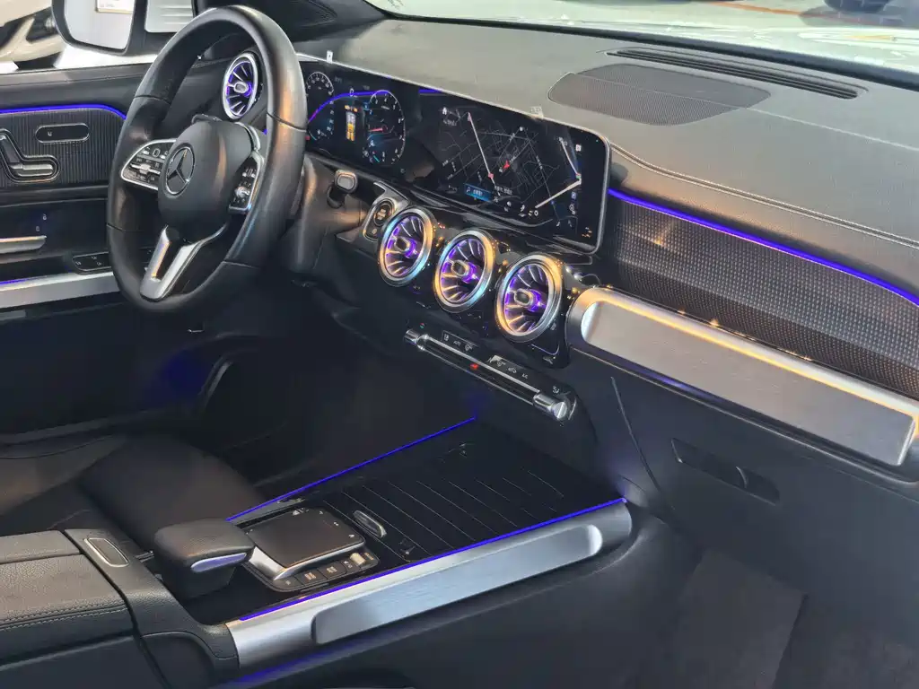 Mercedes-Benz GLB — миниатюра 5