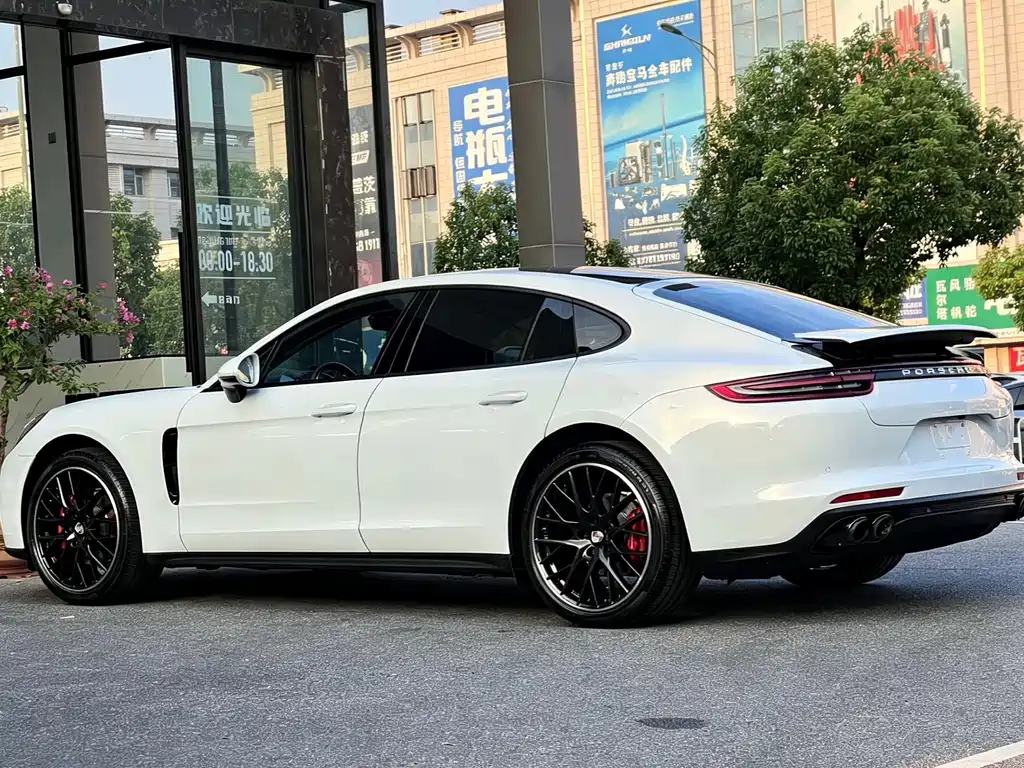 Porsche Panamera — миниатюра 7