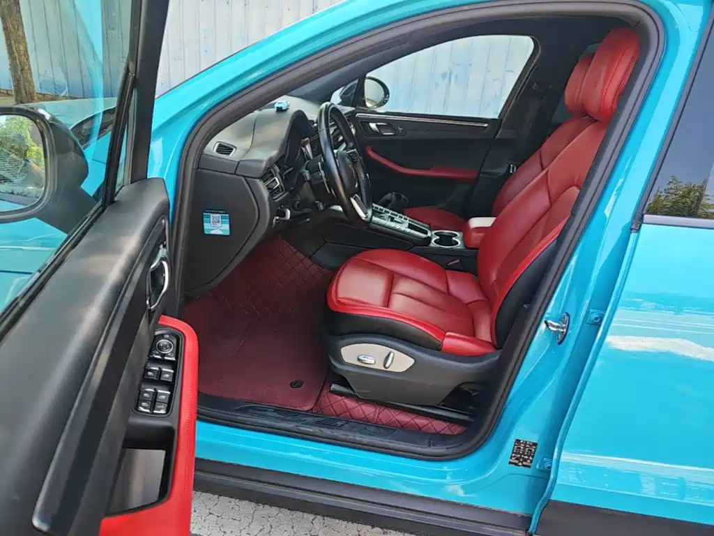 Porsche Macan — миниатюра 16