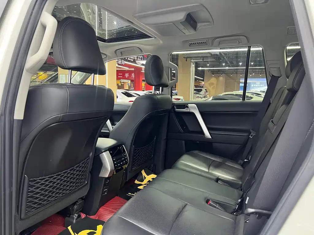 Toyota Prado — миниатюра 11