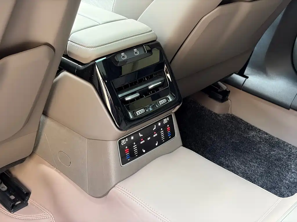 Audi A6L — миниатюра 17