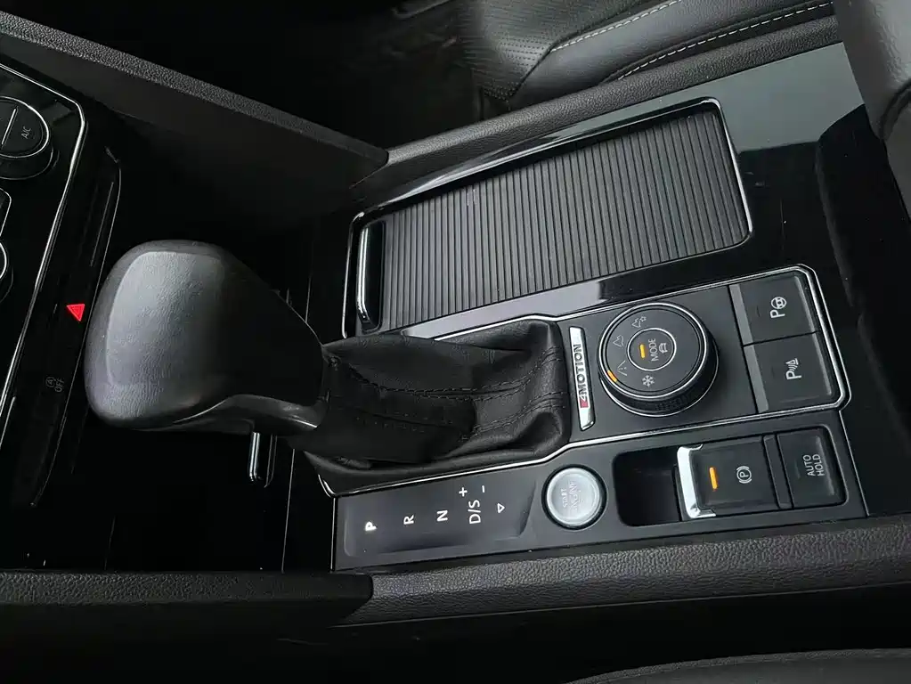 Volkswagen Teramont — миниатюра 18