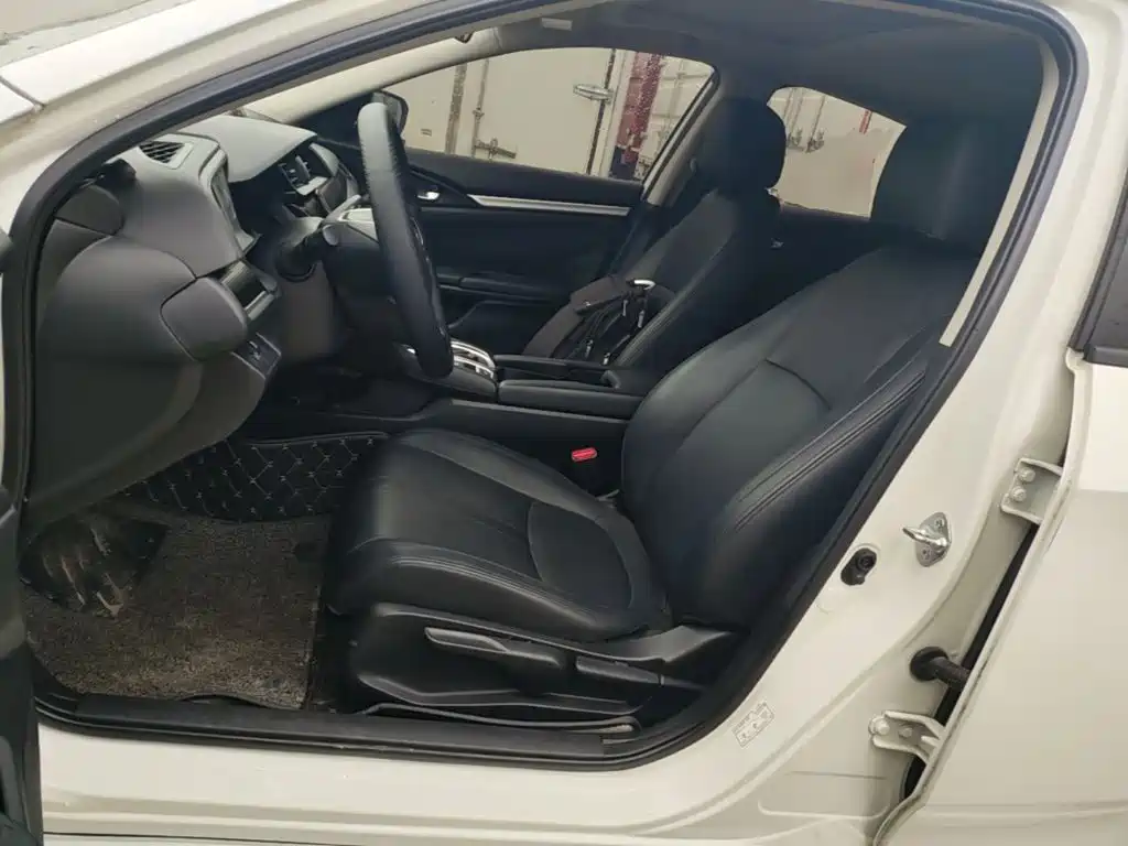 Honda Civic — миниатюра 15