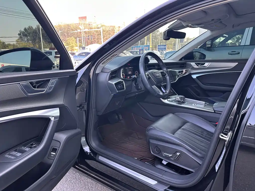 Audi A6L — миниатюра 5
