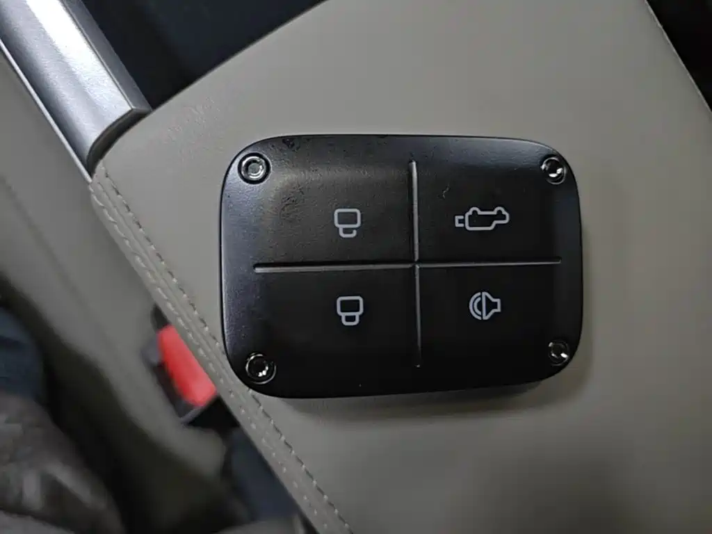 iCAR Автомобиль SuperV23 — миниатюра 9