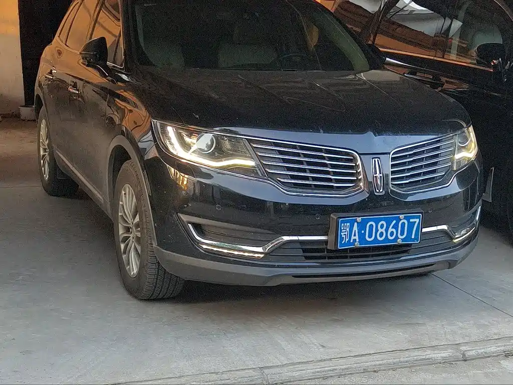Lincoln MKX — миниатюра 3