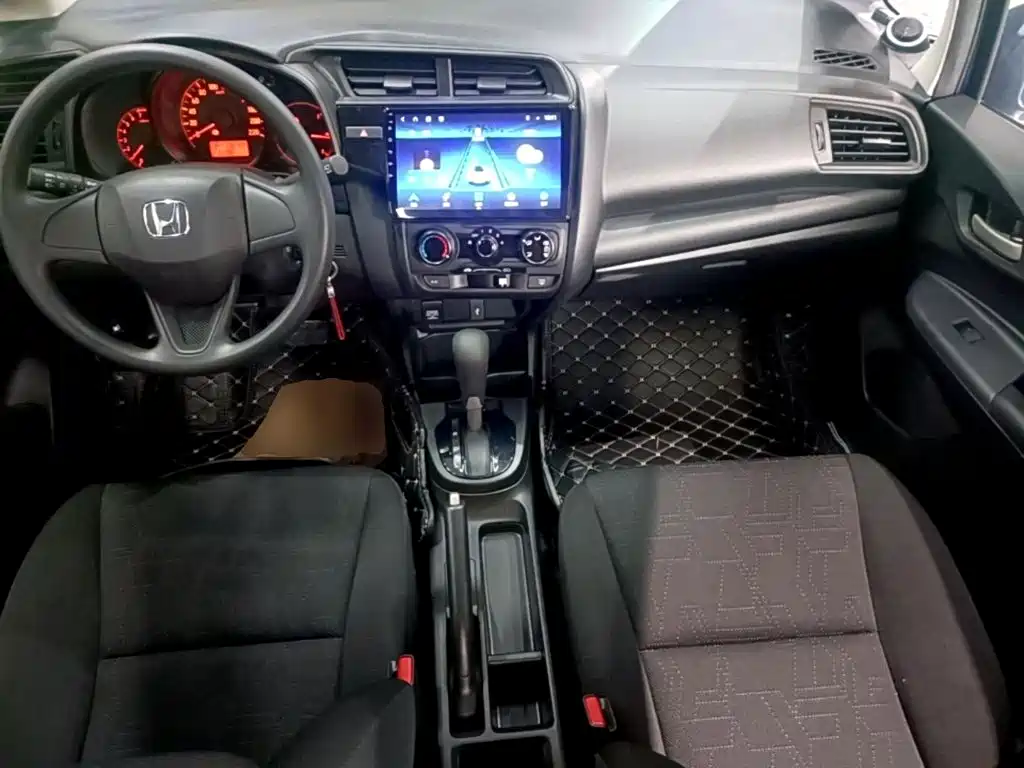 Honda Fit — миниатюра 10