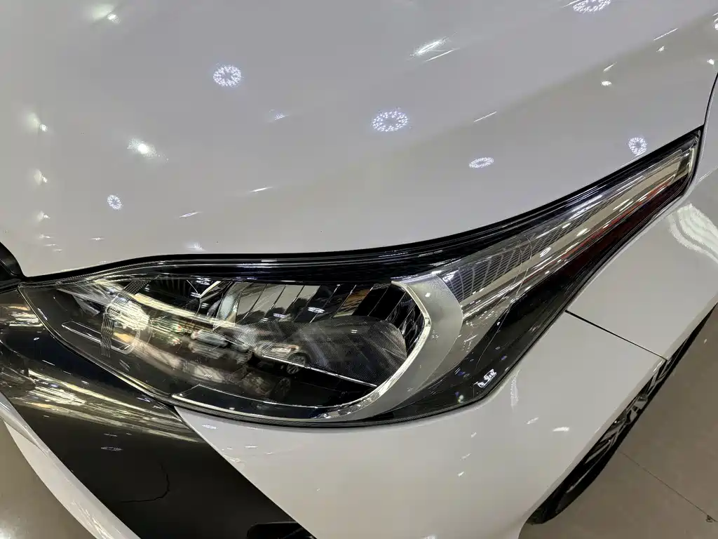 Toyota Yaris L — миниатюра 17