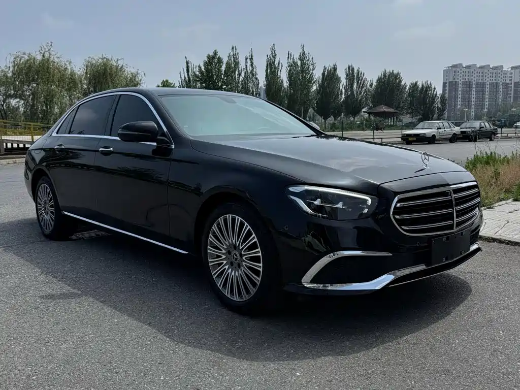 Mercedes-Benz E-Class E 2023 E 300 L Fashion