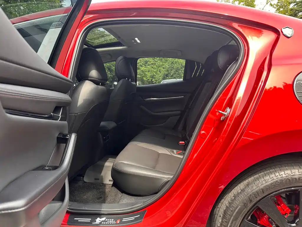 Mazda 3 Axela — миниатюра 11
