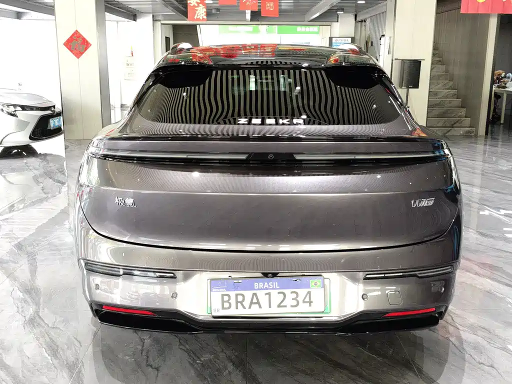 Zeekr 007GT — миниатюра 6