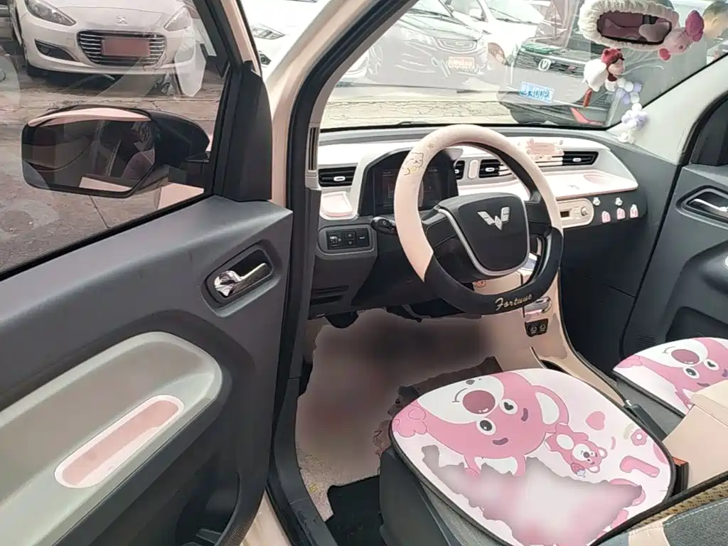 Wuling MINIEV — миниатюра 16