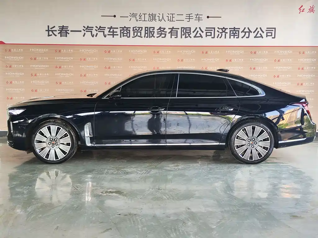 Hongqi H9 2025 2.0T Luxury 5 мест