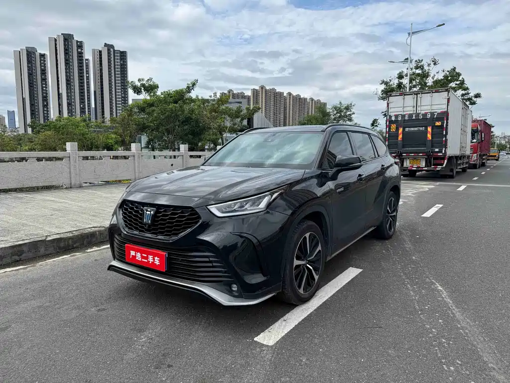 Toyota Crown Kluger 2023 2.5L HEV Luxury