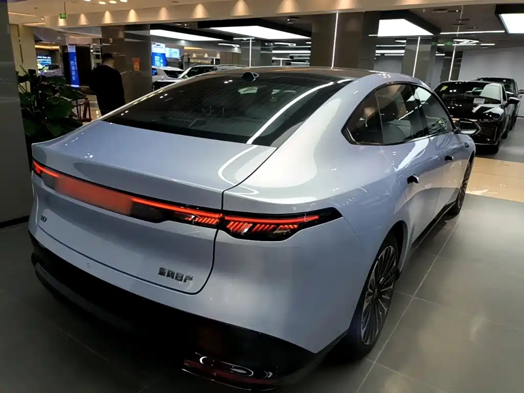 Nissan N7 — миниатюра 5