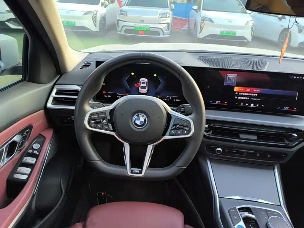 BMW i3 — миниатюра 11