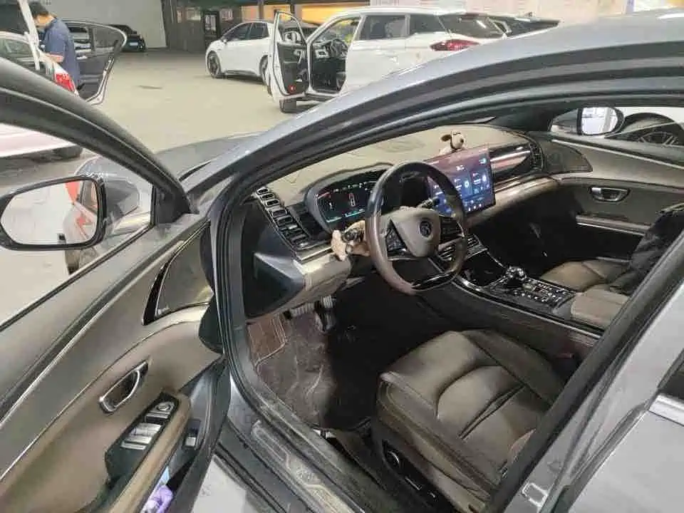 BYD Han — миниатюра 2