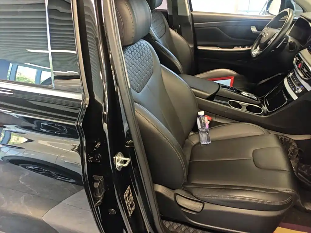 Hyundai Santa Fe — миниатюра 25