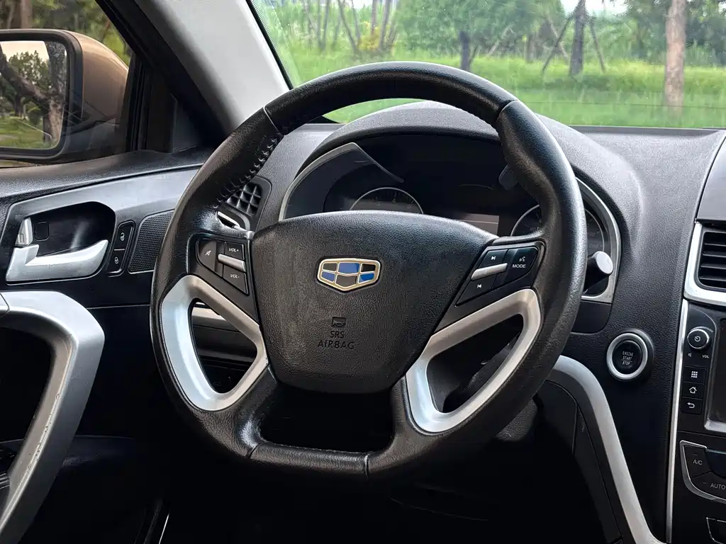 Geely Emgrand — миниатюра 9
