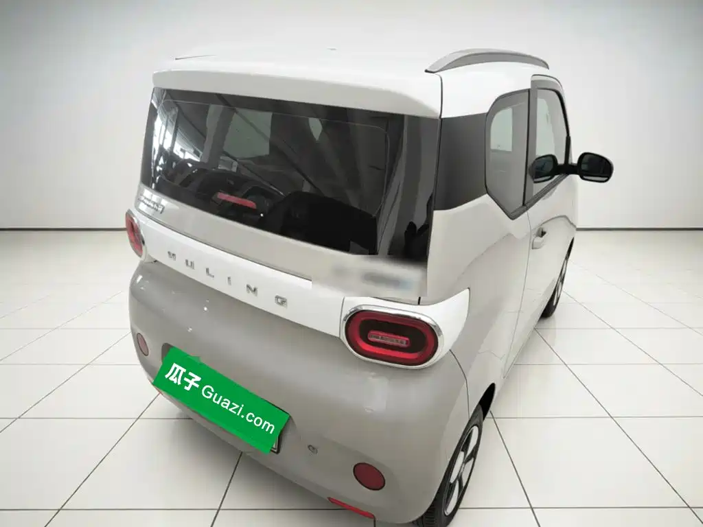 Wuling MINIEV — миниатюра 4