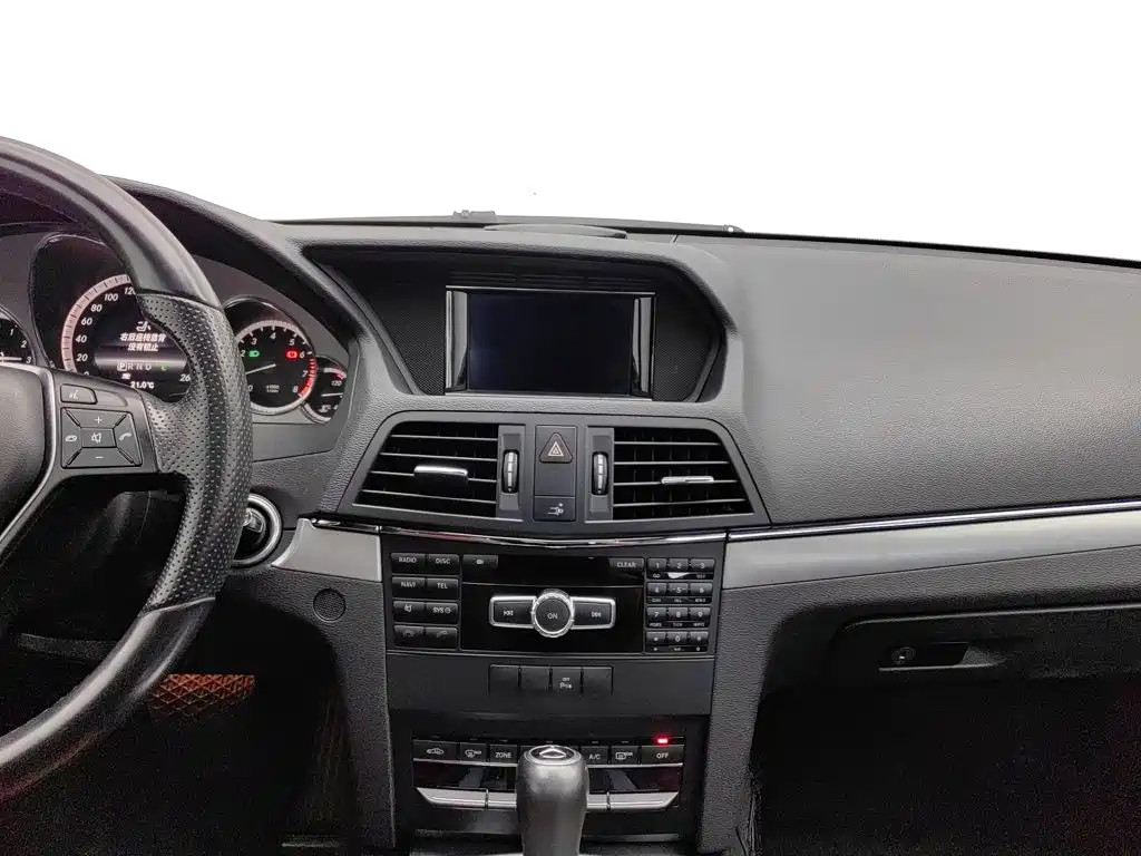 Mercedes-Benz E-Class (Import) — миниатюра 12