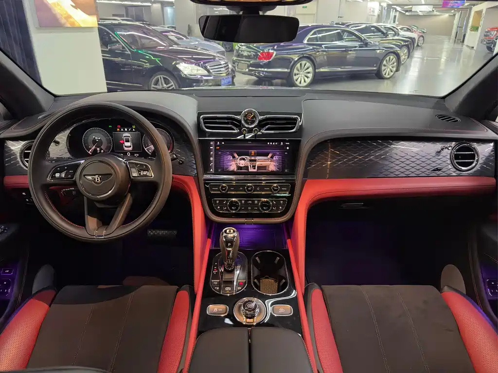 Bentley Bentayga — миниатюра 18