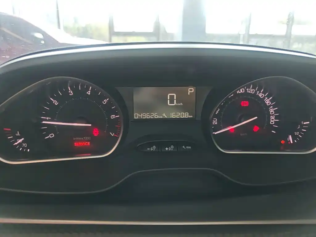 Peugeot 2008 — миниатюра 12