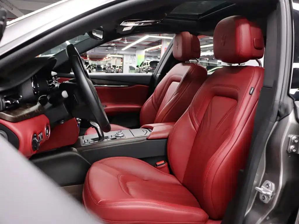 Maserati Quattroporte — миниатюра 11