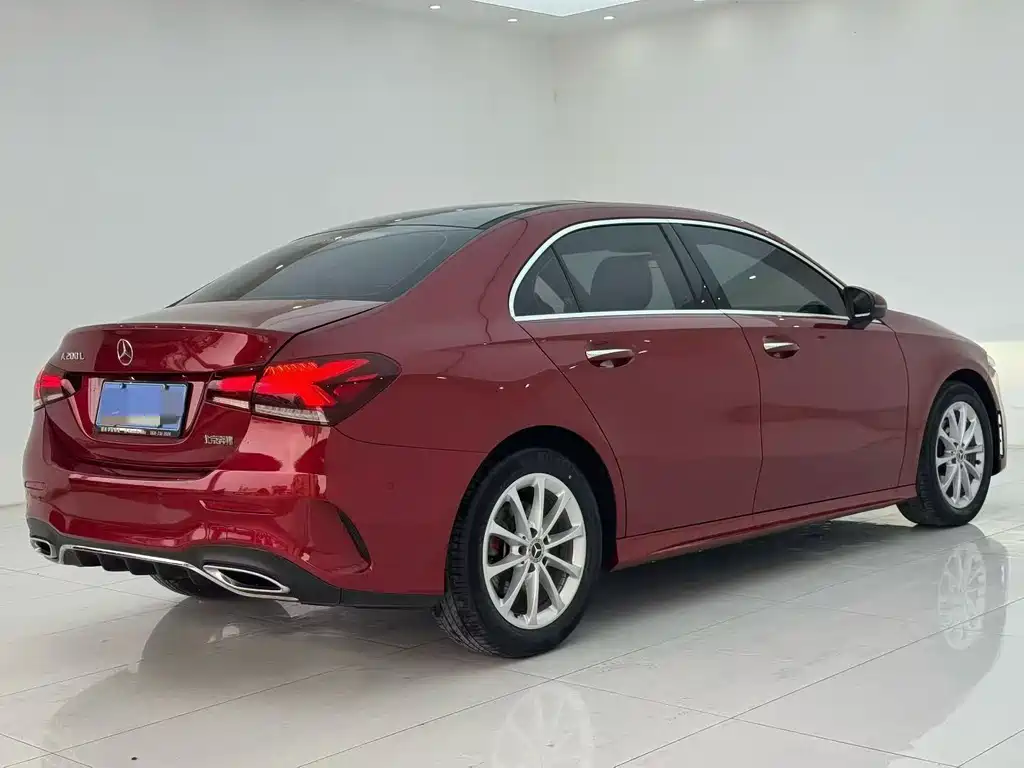 Mercedes-Benz A-Class — миниатюра 9