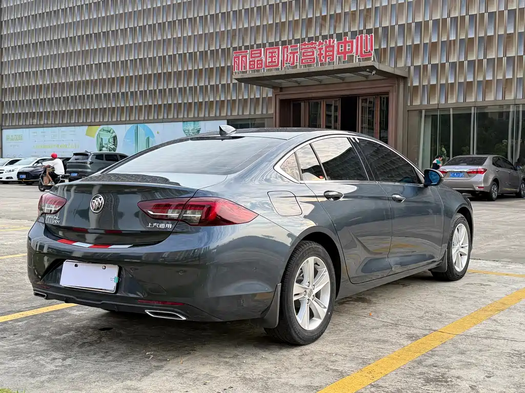 Buick Regal — миниатюра 7