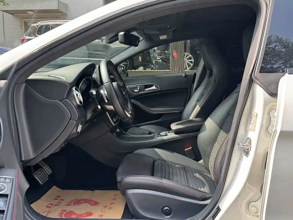 Mercedes-Benz CLA (Import) — миниатюра 10