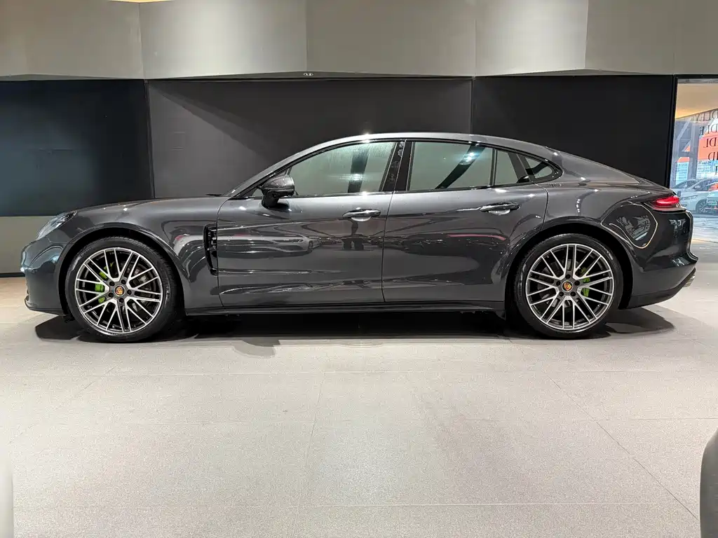 Porsche Panamera — миниатюра 3